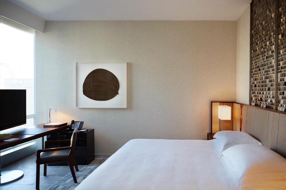 King Room with Accessible Shower - Disability Access interior