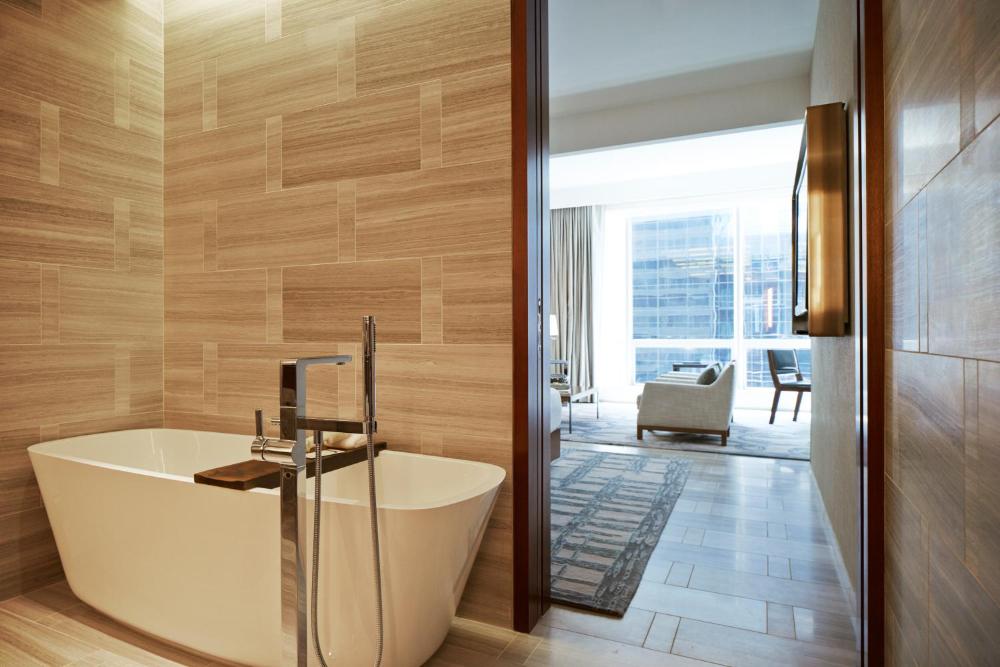 King Suite interior